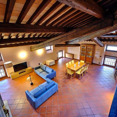 Apartmentsarena - Residenza Degli Scaligeri - Piazza Erbe Verona Exterior photo