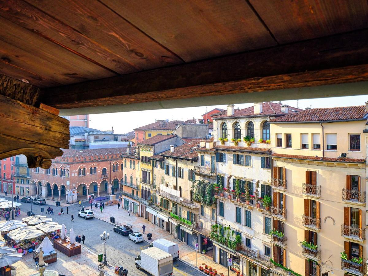 Apartmentsarena - Residenza Degli Scaligeri - Piazza Erbe Verona Exterior photo