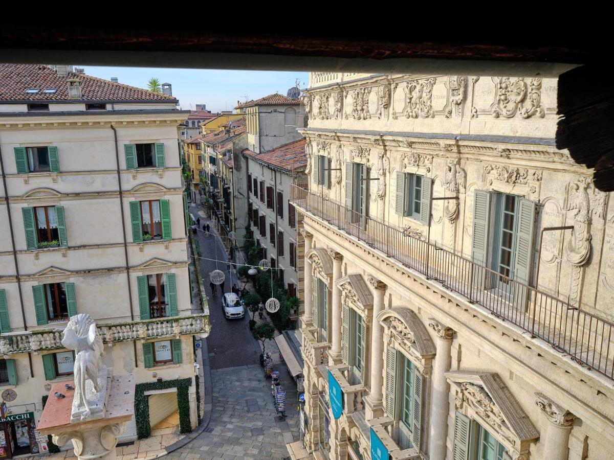 Apartmentsarena - Residenza Degli Scaligeri - Piazza Erbe Verona Exterior photo